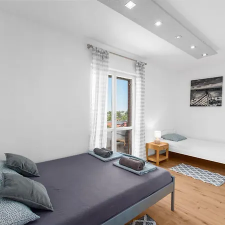 Apartment Maria *